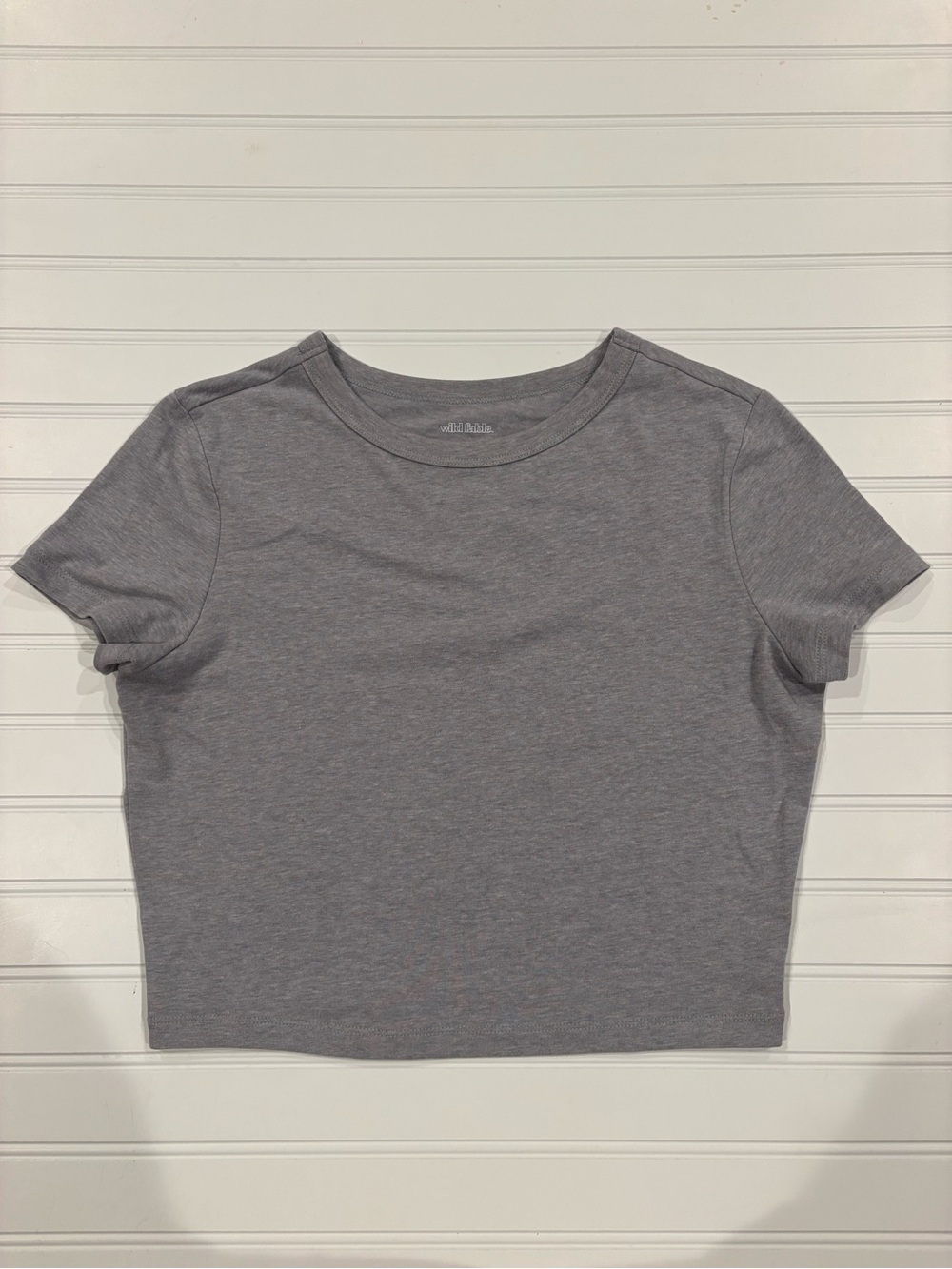 wild fable gray crop tee
